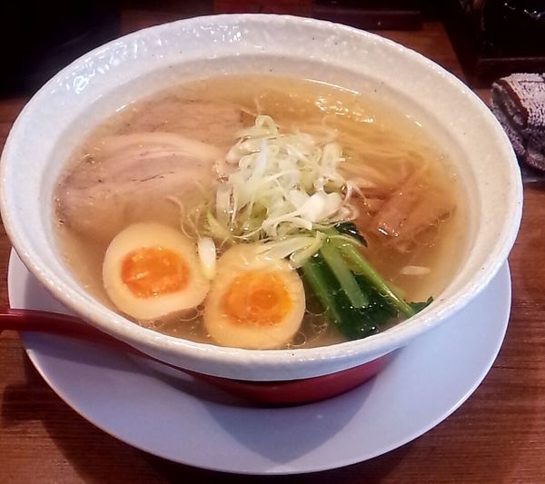 「味玉塩ラーメン」@らーめんすずらんの写真