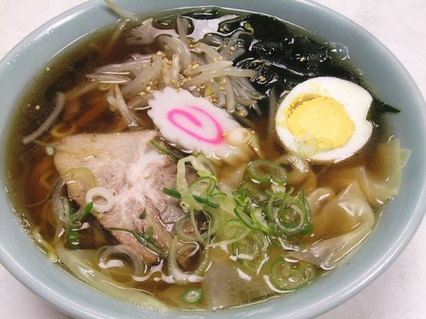 「ワンタンメン（750円）」@来々軒の写真