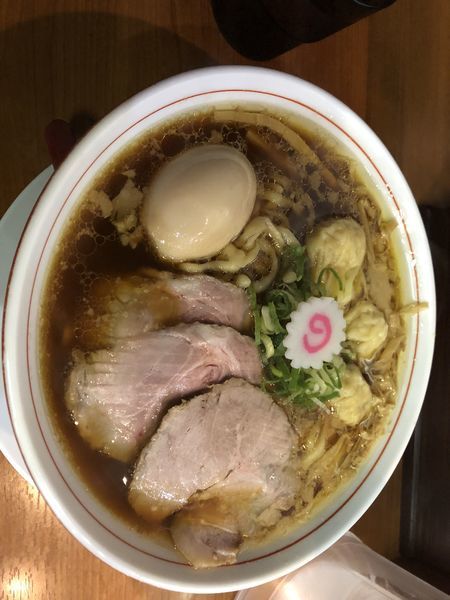 「醤油そば」@横浜中華そば 維新商店の写真