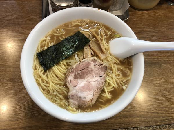 「ラーメン大盛り 700円」@周作の写真