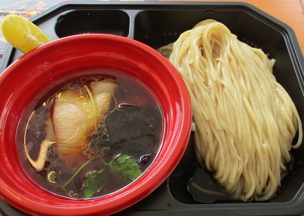 「＜らぁ麺　飯田商店＞濃密鶏清湯と濃密昆布水のつけ麺　800円」@大つけ麺博  10周年特別企画 ラーメン日本一決定戦！！の写真