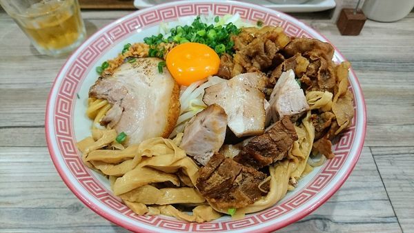 「まぜそば全部増し(大)」@徳島NOODLE ぱどるの写真