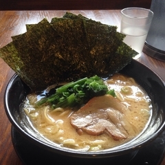 横浜家系ラーメン 順吉家の画像