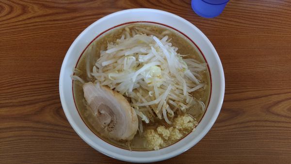 「ガツ旨らーめん　750円」@らーめん ◯八の写真