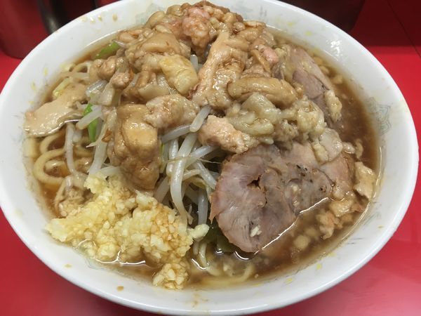 「小ぶた入りニンニクアブラカラメ」@ラーメン二郎 上野毛店の写真