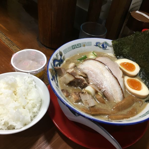 「こくにぼめしセット」@長尾中華そば 東京神田店の写真