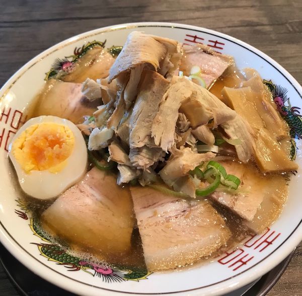 「肉煮干しそば」@煮干結社 鹿道山の写真