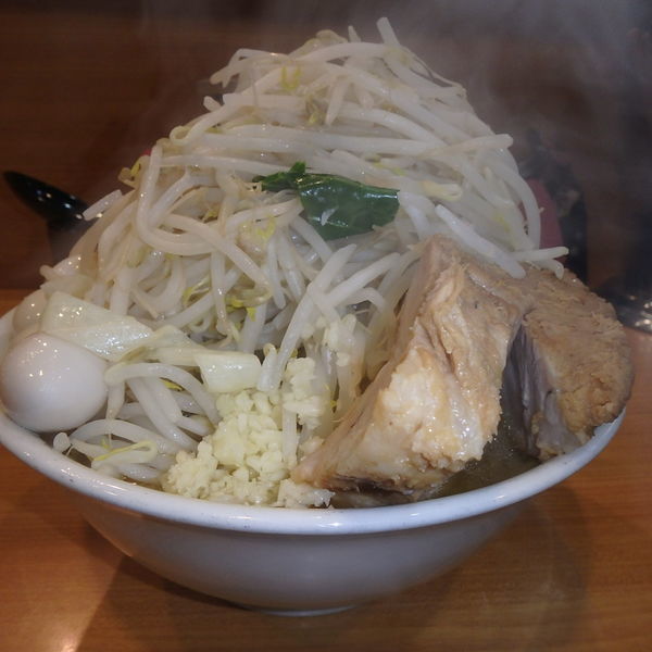 「小ラーメン (780円)ヤサイニンニク、うずら(100円)」@ラーメン二郎 八王子野猿街道店2の写真