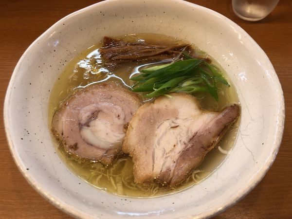 「中華そば（塩）880円」@中華そば うえまちの写真