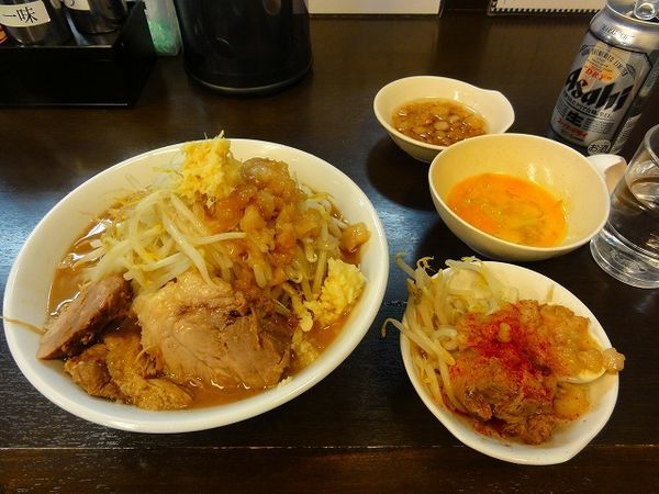 「ラーメン半分730円　ゼンマシ　ビール350円」@ラーメンどでん 大宮店の写真