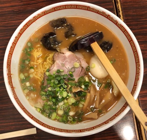 「味噌ワンタン麺」@古典札幌柳麺 芳蘭の写真