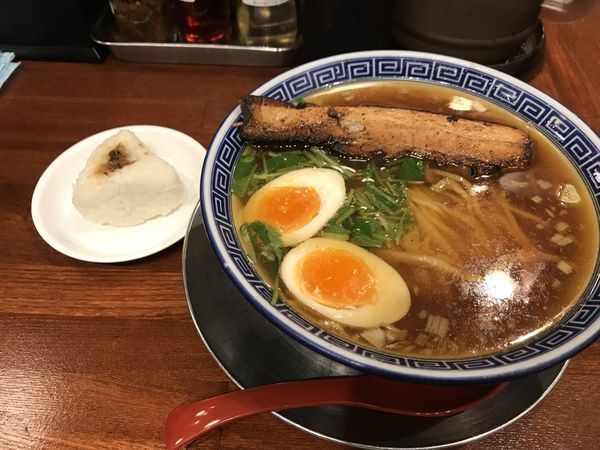 「醤油らーめん チャーシュー」@東京らあめんタワー 芝大門本店の写真