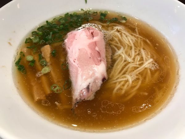 「醤油ラーメン  750円」@らーめん 本竈 エスパル仙台店の写真