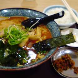 魚豚ラーメン680円くらい