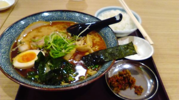 「魚豚ラーメン680円くらい」@屯ちん SUNAMO店の写真