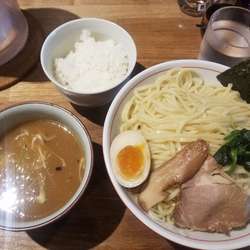 芳醇魚介鶏白湯つけ麺　特盛