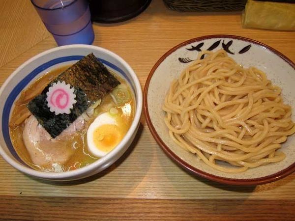 「特製もりそば小　700円＋温野菜　100円」@新橋 大勝軒の写真