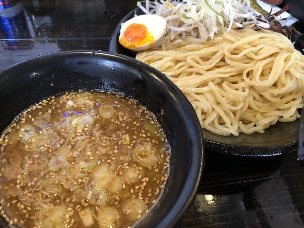 「濃厚煮干つけめん」@東京とんこつ。の写真