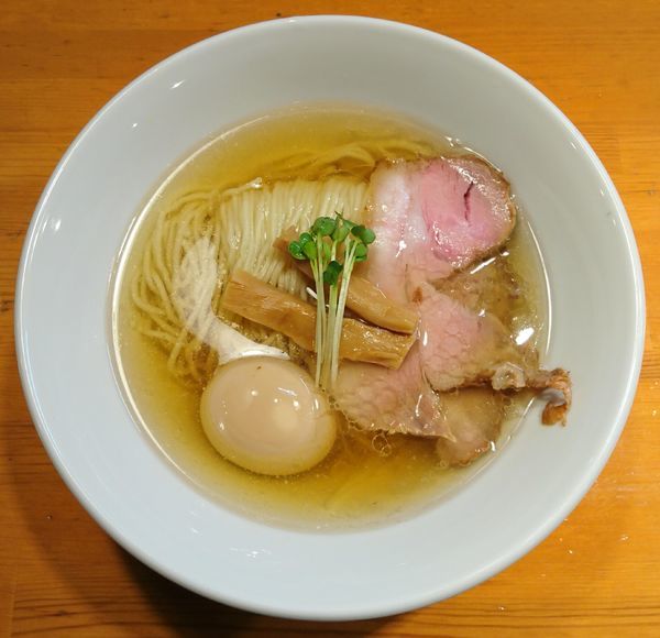 「塩煮干そば＋味玉」@麺処 清水の写真