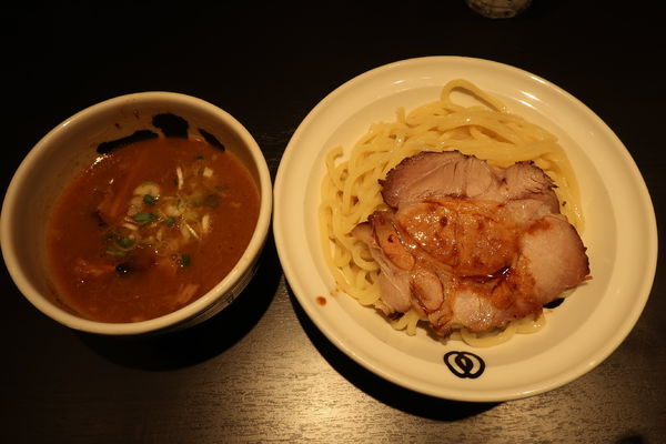 「濃厚つけ麺 白 1,000円」@麺屋武蔵 武骨相傳の写真