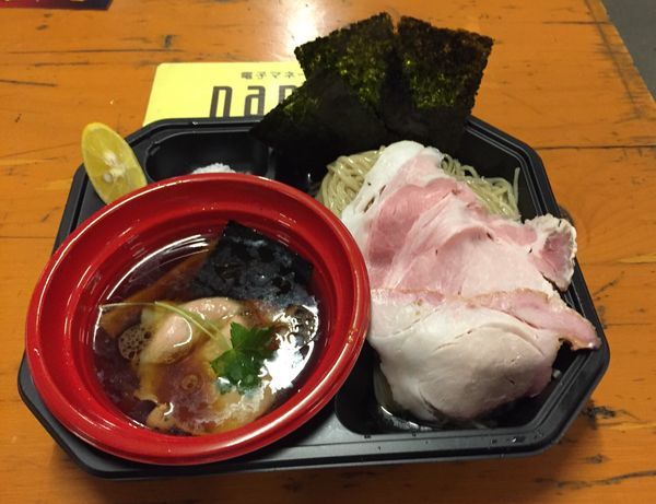 「飯田商店【濃密鶏清湯と濃密昆布水のつけ麺】＋特製トッピング」@大つけ麺博  10周年特別企画 ラーメン日本一決定戦！！の写真