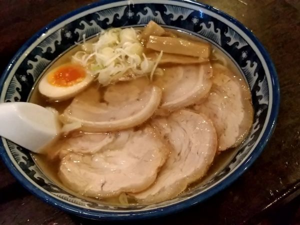 「チャーシューめん(並盛・190g)950円→850円」@手打ちらーめん 麺之介の写真