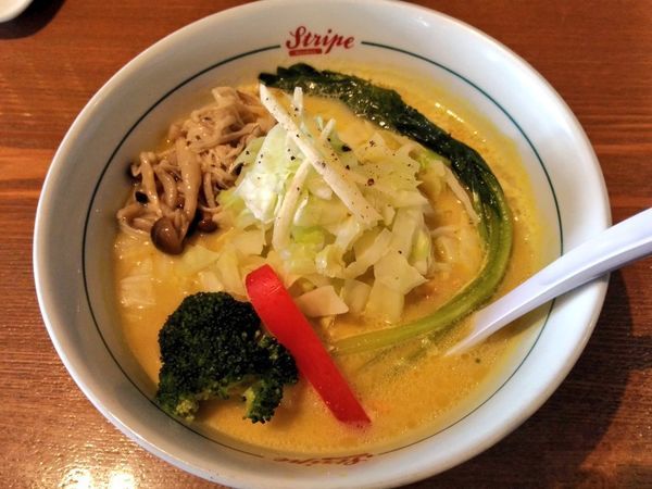 「期間限定 ヴィーガンラーメン」@ストライプ ヌードルズの写真