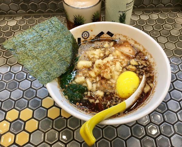 「リリリリリンゴ【限定】」@パイナップルラーメン屋さん パパパパパインの写真