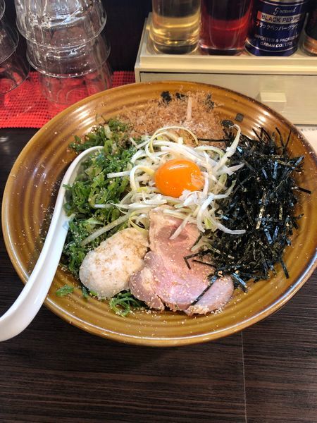 「まぜそば 200g (750円)」@麺や でこの写真