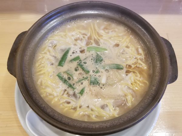 「鍋焼きラーメン(並)」@鍋焼きラーメン 谷口食堂の写真