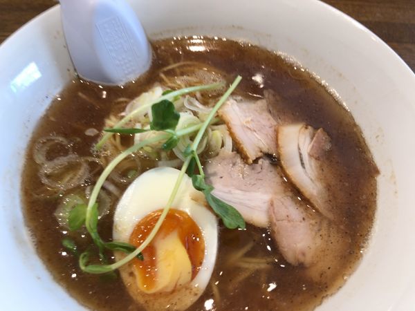「しょうゆラーメン 700円」@百々福の写真