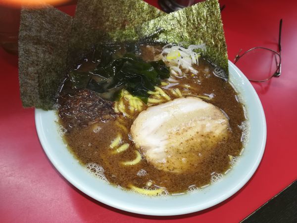 「30/10/26 豚骨魚介800円」@とんこつラーメン松平 六浦店の写真