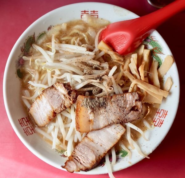 「とんしお…650円、大ちゃんギョーザ…250円」@大ちゃんらーめんの写真