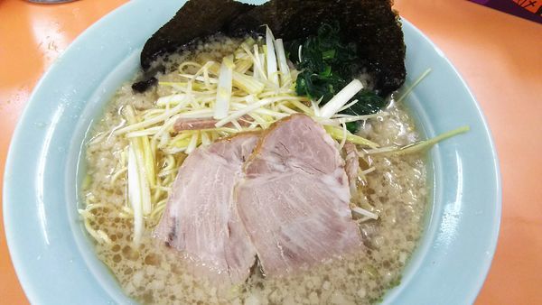 「ラーメン(金曜ｻｰﾋﾞｽ￥400)+ネギ￥150」@ラーメンショップ 成瀬が丘店の写真