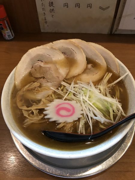 「あごだしラーメン＋チャーシュートッピング」@栄昇らーめんの写真