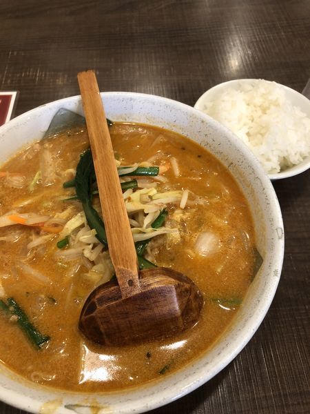 「味噌坦々麺+サービスライス」@きなり屋 茗荷谷店の写真