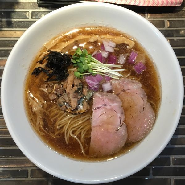 「［限定］秋刀魚煮干そば」@noodles kitchen GUNNERS 新丸子店の写真