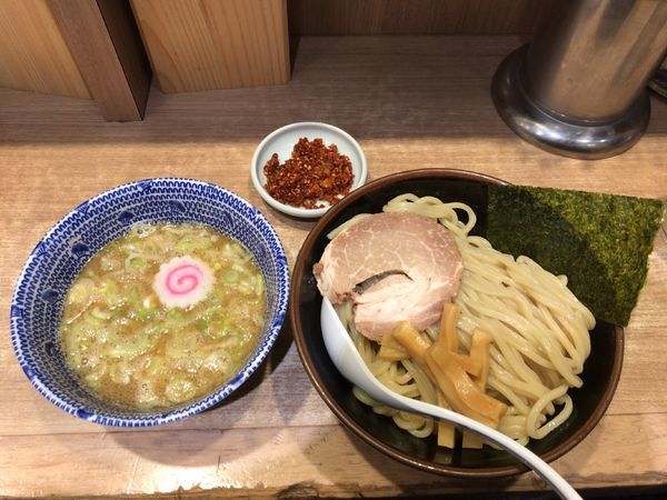 「つけ麺小辛トッピ」@舎鈴 エキュート赤羽店の写真