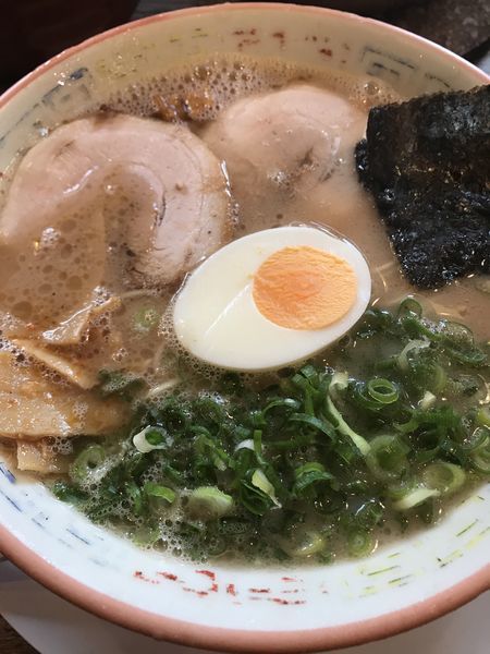 「分校ラーメン」@久留米とんこつラーメン松山分校の写真