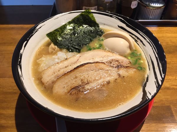 「味玉付き濃厚煮干し中華そば」@麺屋 宜候の写真