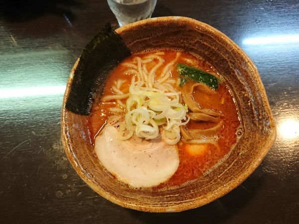 「エビ辛中華そば 800円＋味玉100円」@麺匠 とうぎょうの写真