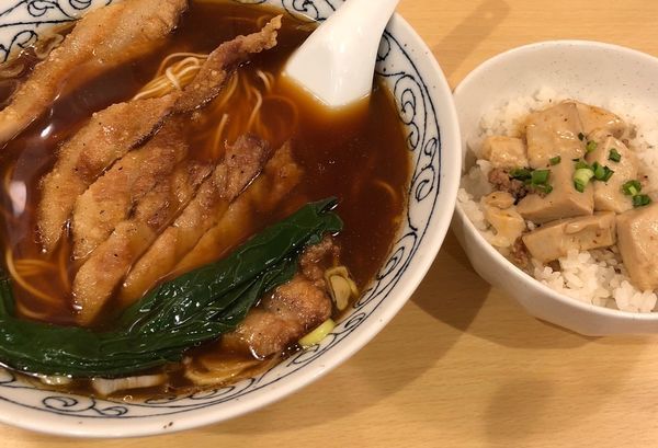 「排骨麺（￥900）＋ミニ麻婆飯（無料）」@正麺 神田小川町店の写真