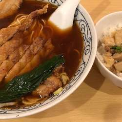 排骨麺（￥900）＋ミニ麻婆飯（無料）