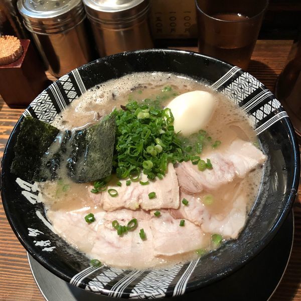 「味玉チャーシューメン（900円）」@博多一双 博多駅東本店の写真