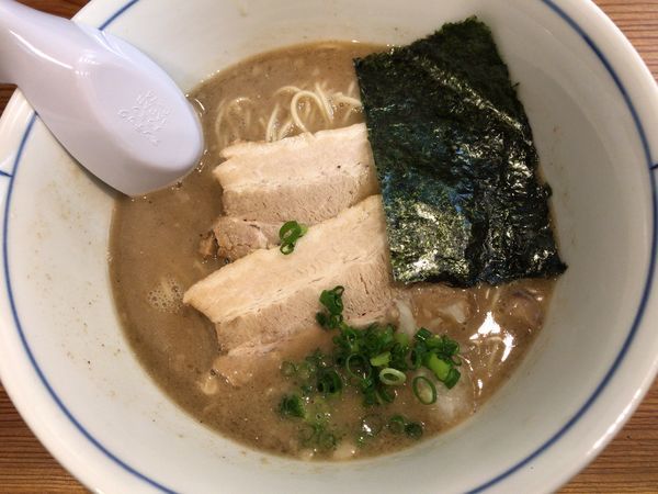 「変り系煮干しとんこつ」@別邸三く 豚骨らーめん 真真の写真