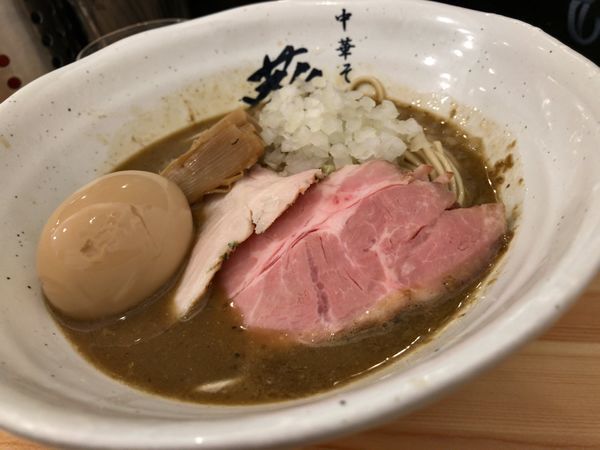 「濃厚煮干しらーめん サンマーウォーズ」@濃厚煮干らーめん 川むらの写真