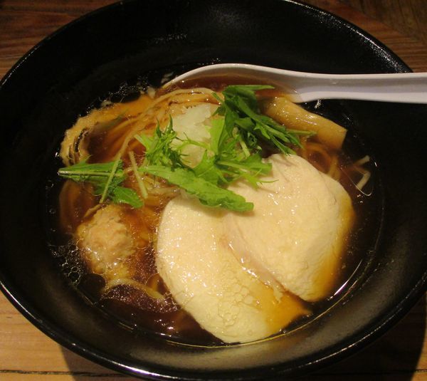 「醤油鶏そば（淡麗）750円」@鶏そば みた葉の写真