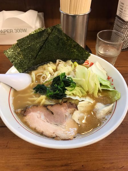 「おいしいラーメン 中盛り カタメ」@松福 本店の写真