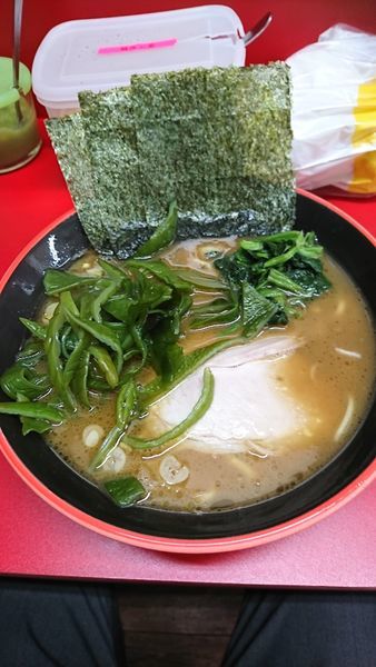 「塩ラーメン+茎わかめ」@横濱家系ラーメン 勝鬨家の写真