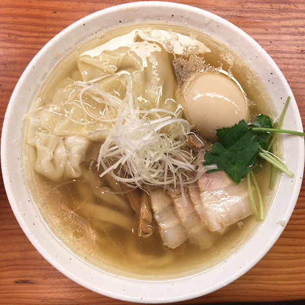 「特製塩らーめん」@純手打ち 麺と未来の写真